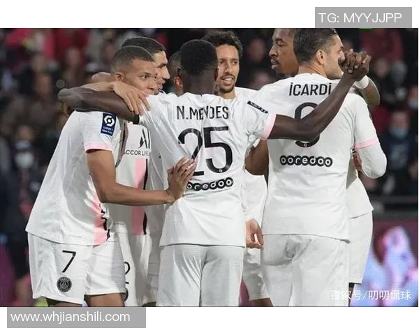 巴黎与曼联对决结果揭晓引发球迷热议与关注 巴黎与曼联对决结果揭晓引发球迷热议与关注