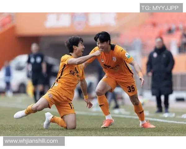 韩K城南迎战全北现代力争主场全取三分的关键对决 韩K城南迎战全北现代力争主场全取三分的关键对决