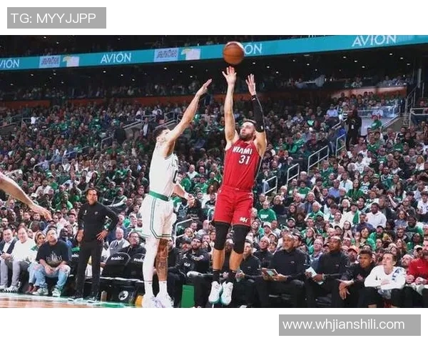 勇士与热火激战11日赛场谁能在这场对决中笑到最后 勇士与热火激战11日赛场谁能在这场对决中笑到最后