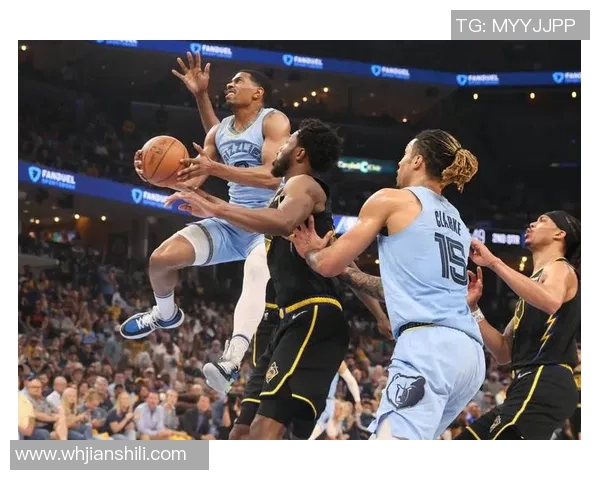 泰伦斯威廉姆斯的篮球传奇之路与未来发展展望分析 泰伦斯威廉姆斯的篮球传奇之路与未来发展展望分析